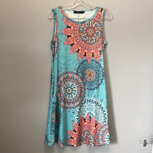 zecsica Dresses & Skirts - Zesica dress Women's M Medium sleeveless abstract medallion knit scoop neck EUC